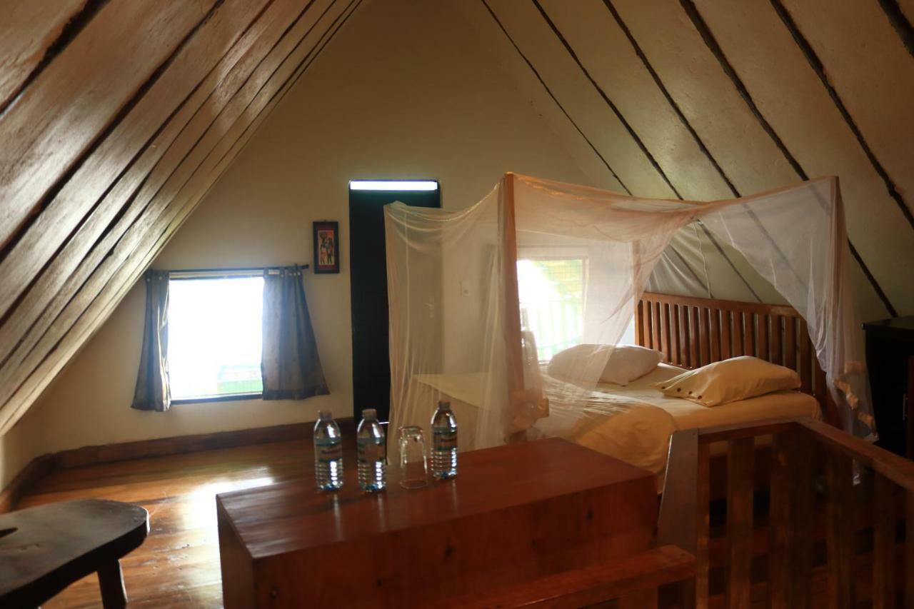 The Haven Hotel Джинджа Екстериор снимка