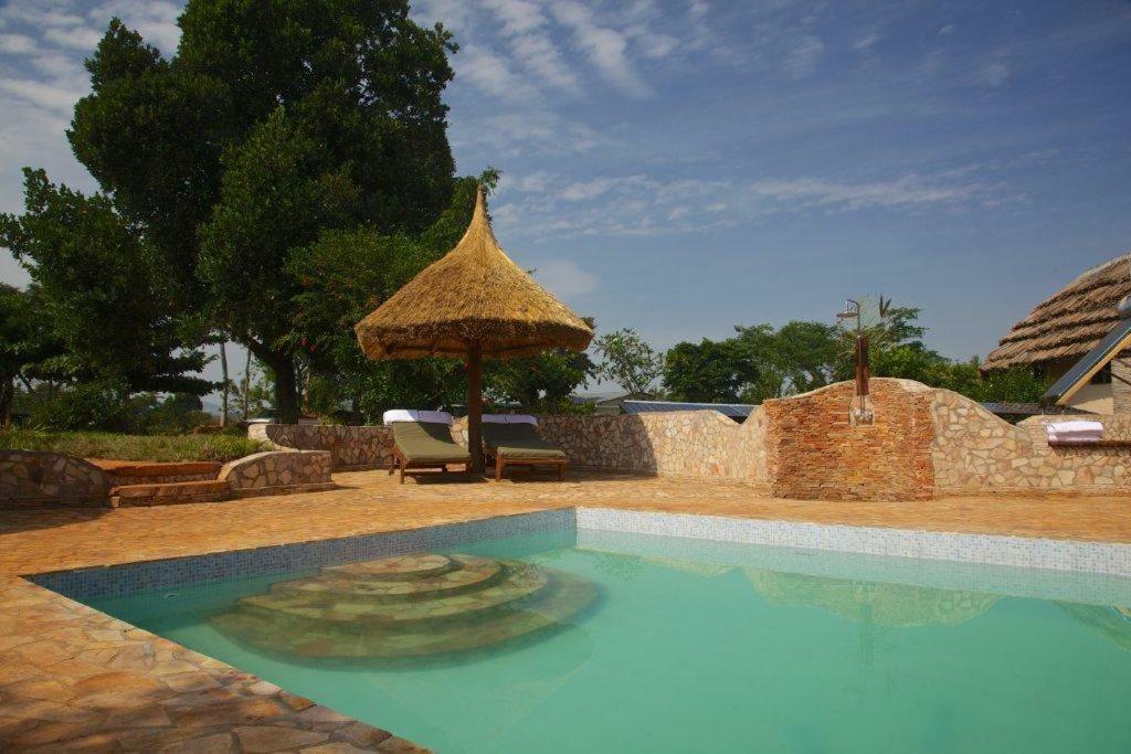 The Haven Hotel Джинджа Екстериор снимка