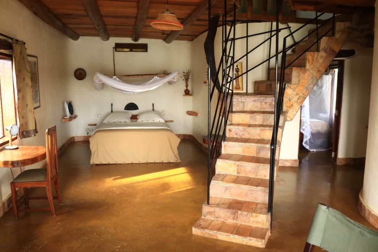 The Haven Hotel Джинджа Екстериор снимка