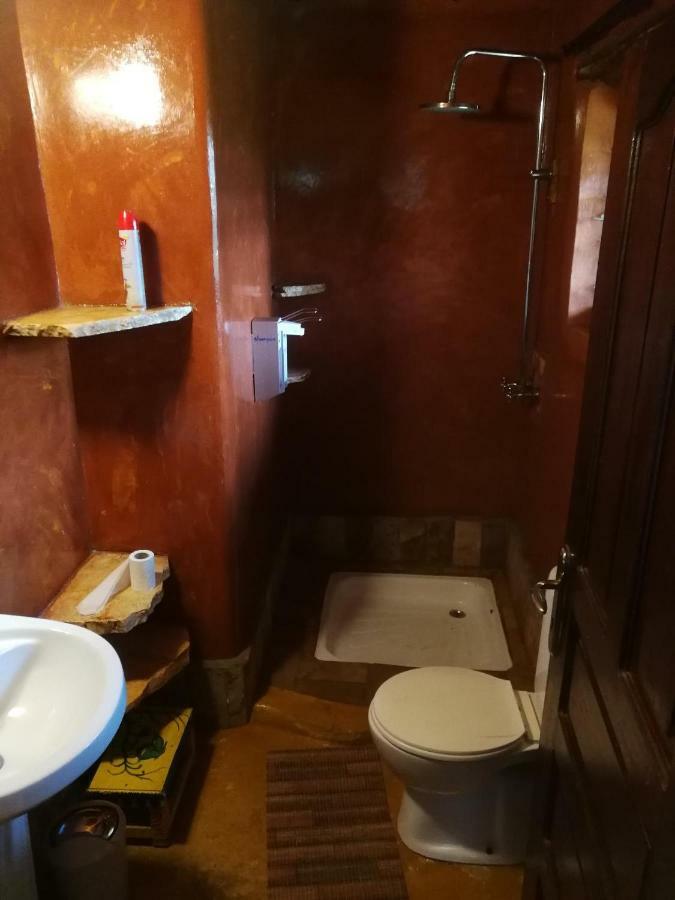The Haven Hotel Джинджа Екстериор снимка